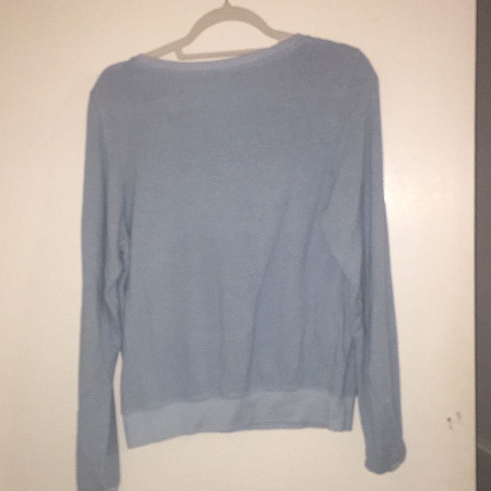 Blue wild fox pullover - Picture 2 of 2